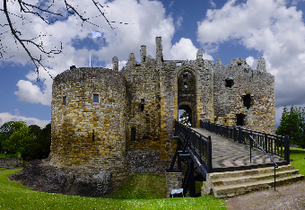 Explore Dirleton Castle and Gardens on your Scotland Golf Trip Package with Drumgolf